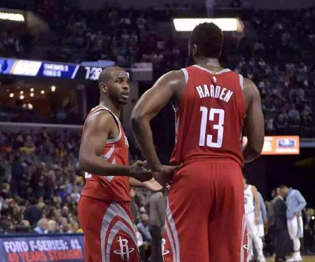 VAR准确地因姆巴佩的手球取消了皇马的一个进球（VAR确认姆巴佩手球，皇马进球被判无效）