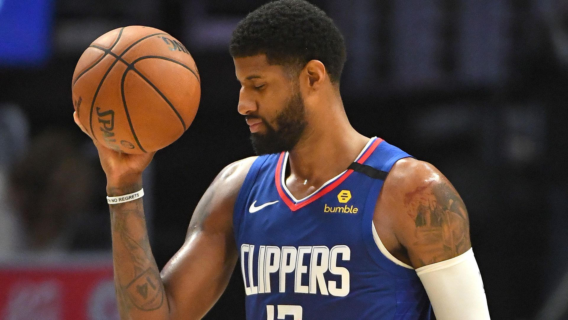 记者：曼联赛季结束可清理11人，能节省出208万英镑周薪（记者：曼联赛季结束后或清洗11人，预计节省208万英镑周薪）