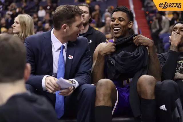 首尔中场郑承原：战成都一定要拿下3分；开放外援有积极影响（首尔中场郑承原：对阵成都务必全取三分，外援放开带来正面效应）