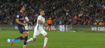 队记：鹈鹕不会贱卖琼斯和墨菲，要价不会低于一个首轮