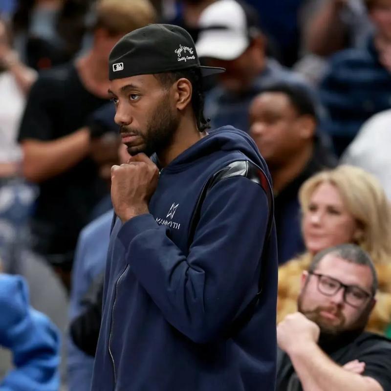 球星用表现撑起一片天（巨星凭实力扛起全场）